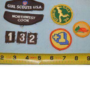 bundle lot of 53 girl scouts & brownie patches retro vintage 80s merit badges